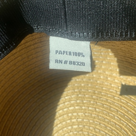 C.C EXCLUSIVES UV Protection "Just Married" wide brim beach/sun hat NWT - Picture 5 of 5